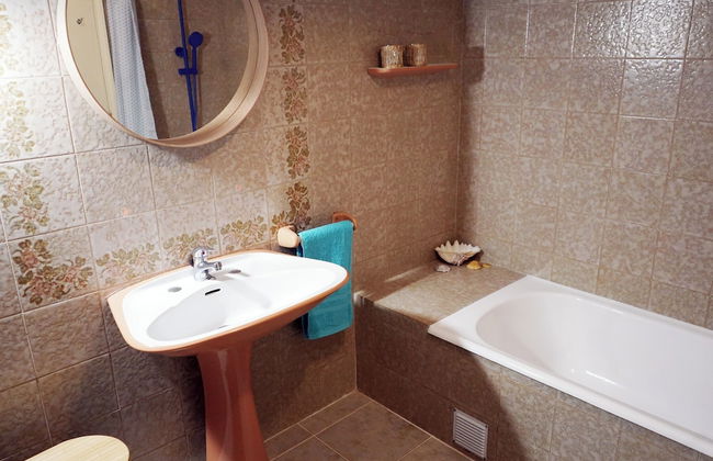 VIC Aveiro Arts House - Photo 61