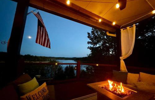 Cozy Lakefront Holiday Getaway! - Foto 2