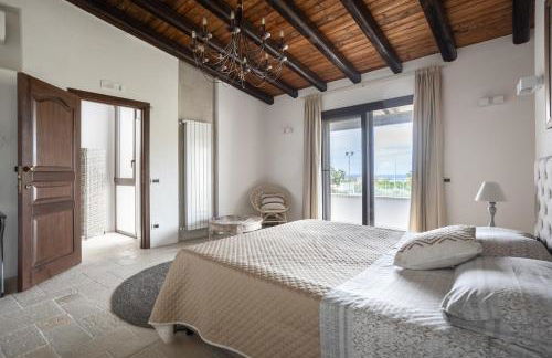 Villa a 300 Mt. dal Mare (Magaggiari) con campo da tennis - Foto 30