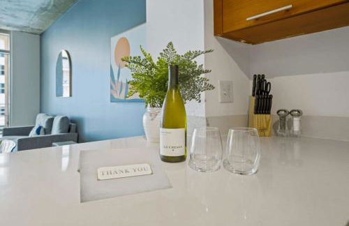 Urban Retreat - Location Pool Gym & Parking - Foto 9