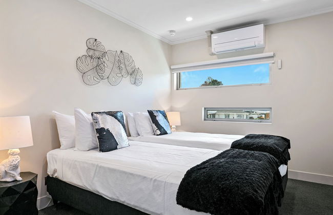 Sacred Waters - Foto 48