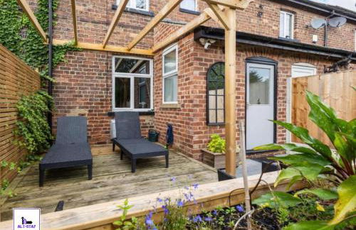 Calder Row by Alt-Stay Contractor Accommodation - 3 Bed Canal Side Contractor Home With Parking, Wi-Fi & Full Kitchen - Ideal For Long stays - Foto 32