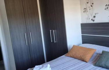 Apto amplo 5 pessoas 2 banheiros garagem - Foto 6