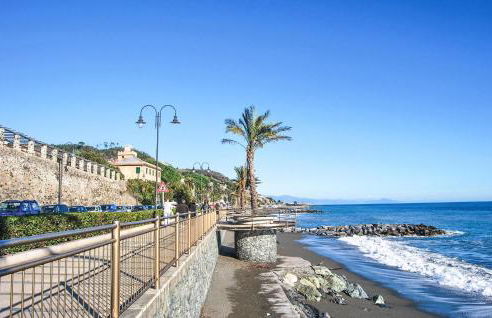 2 Bedroom Cozy Home In Cisano Sul Neva - Foto 24