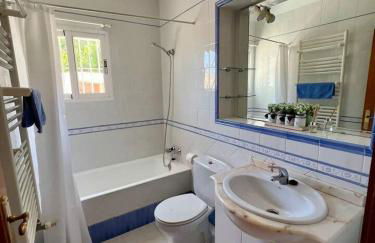 Relaxdiversión en Villa Piscina bbq y cocina ext - Photo 22