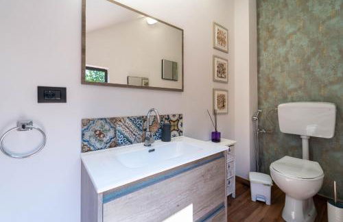 Villa Tea con piscina a pochi passi dal mare - Photo 27