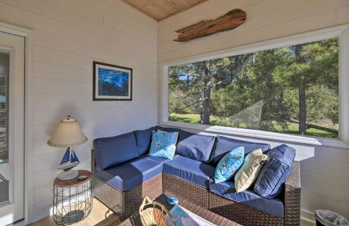 Beaufort Pad with Patio 3 Blocks to Waterfront! - Foto 16