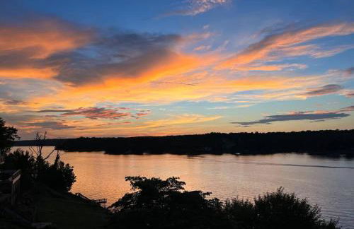 Modern Lakefront Views at Lake Hickory Haven - Foto 39
