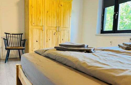 Ferienwohnung zentrale Lage Parkplatz kostenlos Grill Terrasse Fahrradraum Kromlau - Foto 24