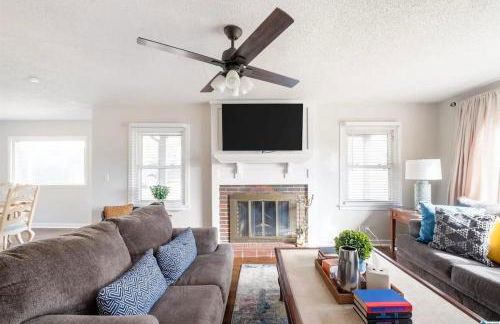 Southern Charm l 5BR l Sleeps 14 l A Location - Foto 16