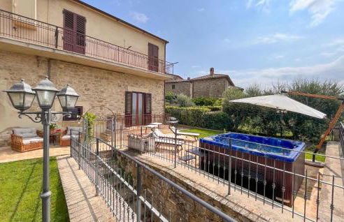 Lovely Apartment In Civitella Benazzone - Foto 10