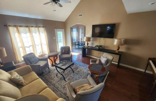 Luxurious 11 Large beds with Jetted Tub 3000 Sq ft - Foto 43