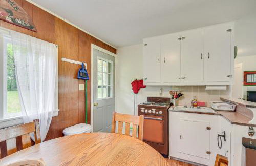 Secluded Lakefront Gem on 300 Acres in Webster - Foto 11