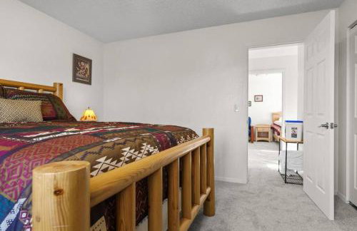 Moose Meadows- Near the airport, centrally located - Foto 17