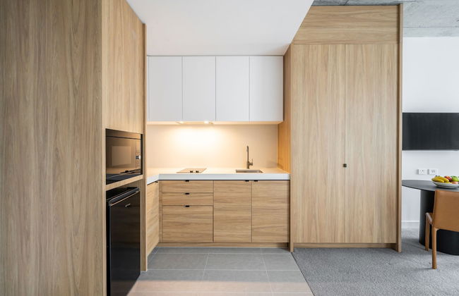 Nesuto Docklands Apartment Hotel - Photo 19