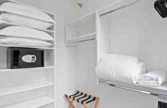 Premier Penthouses and Apartment with Captivating Views of Millennium Park - Photo 80