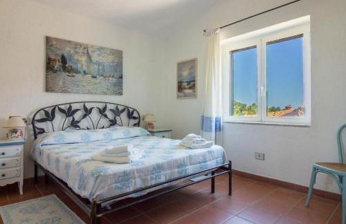 GuestHost - Seaside Apartment with Parking - Foto 16