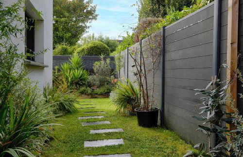 Maison neuve & lumineuse avec jacuzzi privatif - Foto 29