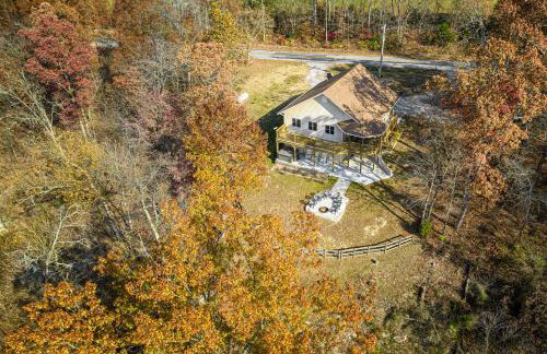 3BR Home w Hot Tub & Sunset Views Near SIUC - Foto 35