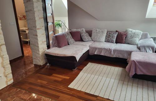 Apartamenty na przedmieściach RADZYMINA z prywatnym parkingiem i ogrodem FAKTURA - Foto 15