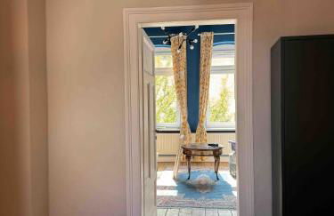 CLS Große City Altbau Wohnung für 4 Personen mit XXL Dusche, neues Bad, Dielen, Schlafsofa 160x200 mit 20cm Matratze, Smart TV & schnellem WLAN in Hildesheim Ost, Nespresso Maschine inklusive Kapseln, Nähe HAWK, Uni, Bosch, Ostbahnhof, A7 - Foto 14