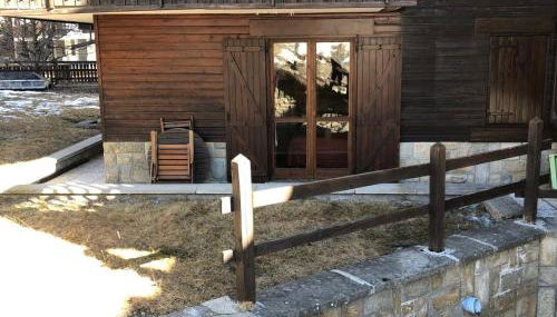 AMPIO MONOLOCALE IN CENTRO CHAMPOLUC - Foto 2, Garden view