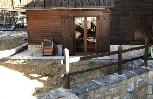 AMPIO MONOLOCALE IN CENTRO CHAMPOLUC - Foto 2