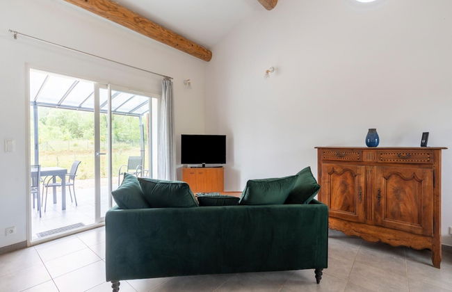 Cosy Holiday Home With Pool - Photo 14