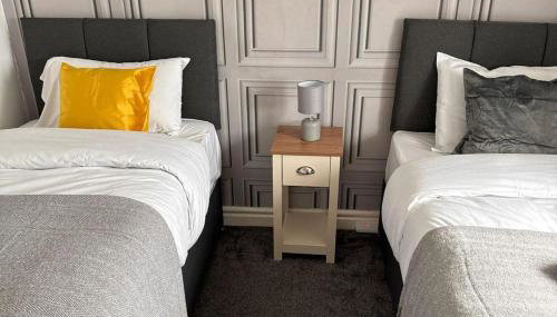 House - Sleeps 10 - Parking - Stn Close - Foto 5