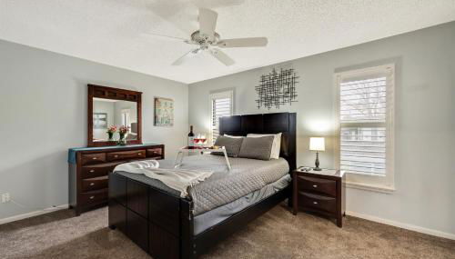 Exquisite Lakefront Pool House Awaits Pool 10 PPL - Foto 5