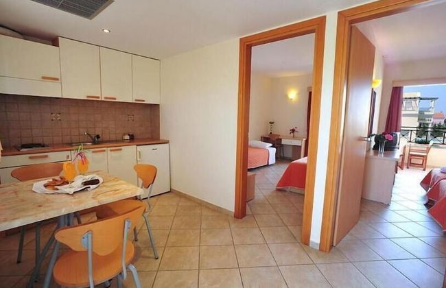 Thinalos Aparthotel - Foto 11