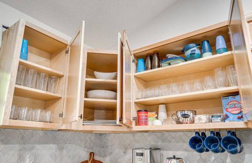 NEW! Shenandoah family & dog friendly cabin - 5 min walk river with private river access, BBQ, playground, fire pit - Foto 76