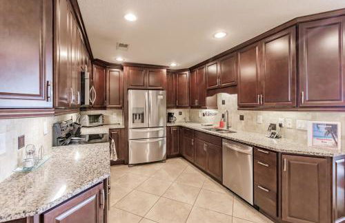 1055-606 Gulf Side High Rise with Pond View - Foto 4