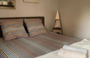 Appart spacieux 6 pers proche centre ville et gare Laval - Parking privé securisé - Photo 32