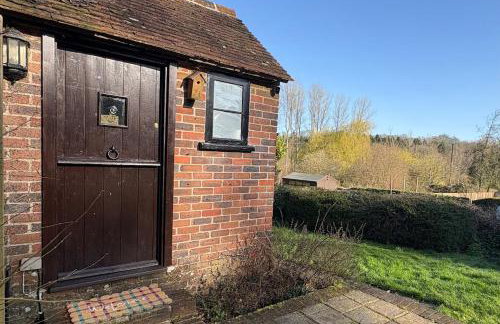 Little Vine Cottage in the grounds of Leeds Castle - Foto 8