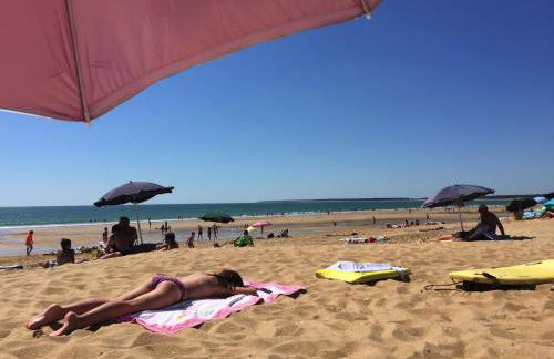 Appartement avec balcon-terrasse, parking privatif et accès plage à Longeville-sur-Mer - FR-1-336-28 - Foto 8