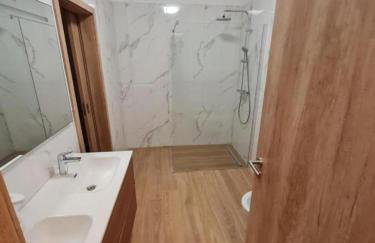 House with private jacuzzi near Umag - Photo 11