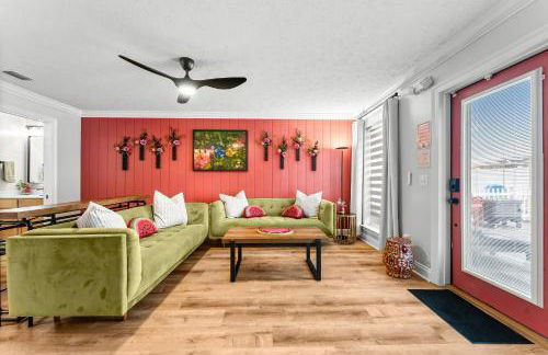 PCB Sleeps 22! 2 Homes, 2 Pools, 2 Mini Golf - Foto 31