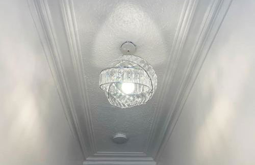 Cliff House By RMR Accommodations - NEW - Sleeps 8 - Modern - Parking - Foto 62