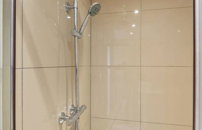 Large 5BR Home in Bedford Ideal for big Groups - Foto 27