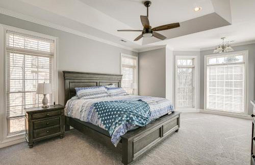 Lake Hartwell Getaway with Private Dock and Fire Pit! - Foto 11