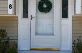 4 Bedroom Cape Getaway, 5 Min Drive to Beach, Pool Table, Grill, Backyard - Foto 12