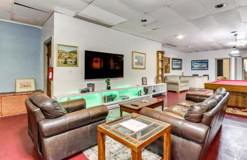 4 Mi to Mauch Chunk Lake Spacious Apt with Bar! - Foto 4