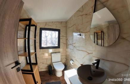 Stream House - Luxury living next to the river - Foto 7