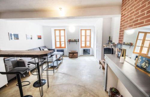 Charmant duplex sous le château au coeur de Seix - Foto 1