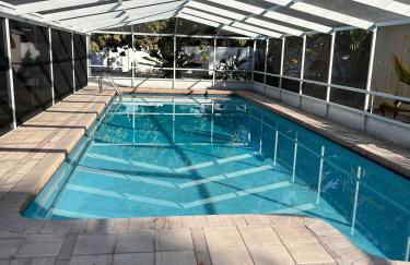 Modern house with pool near Downtown - Foto 21