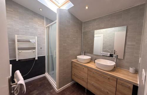 Relais des Arts, très spacieux et lumineux centre ville thouars - Foto 14