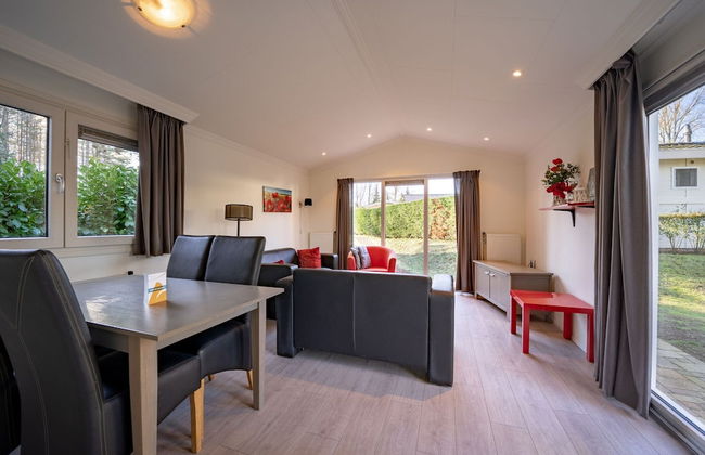 Well Furnished Chalet with Garden near Brunssummerheide - Photo 11