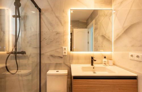 Alcazaba Beach Apartment - Photo 17