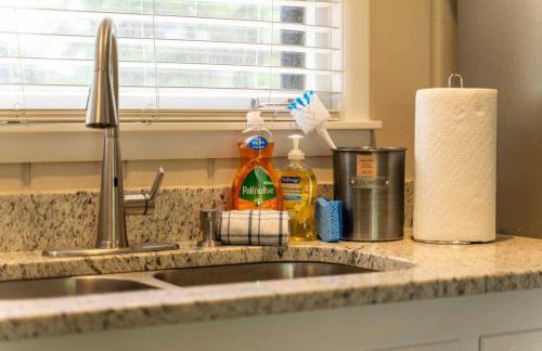 Fire Pit-Great Neighborhood-15 Min to Broadway - Foto 18